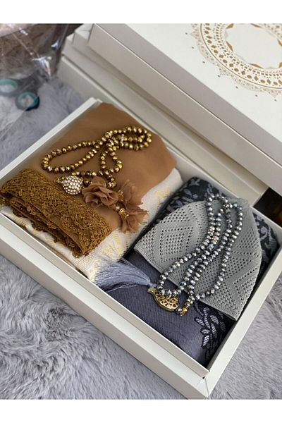 Markapolin Prayer Rug Set, Bohça Dowry Box