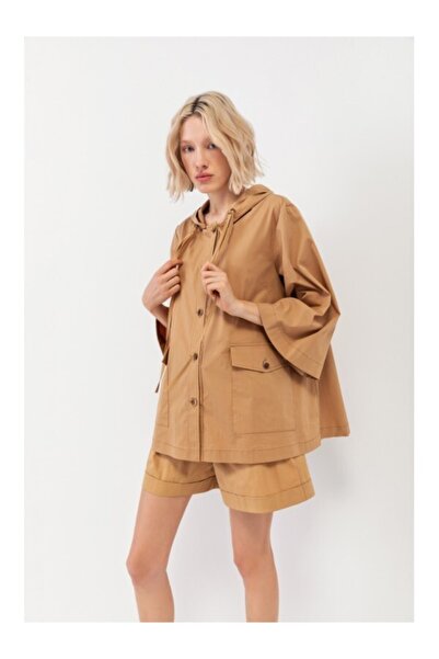 Berr-ın Arkası Nakış Detaylı Kapüşonlu Ceket