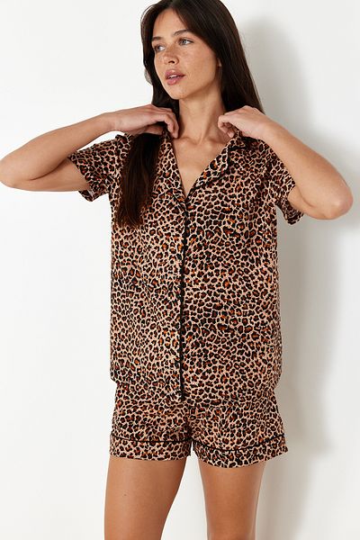 Trendyol Collection Mehrfarbiges Strickpyjama-Set aus 100 % Baumwolle mit Leopardenmuster THMSS24PT00392