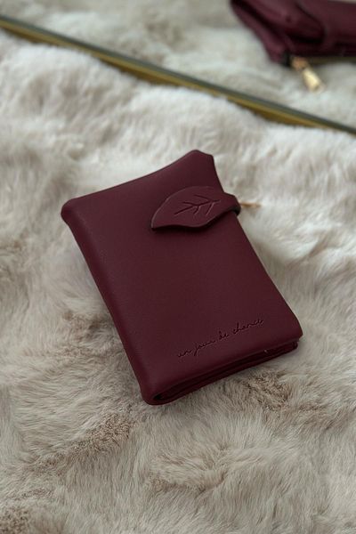 La La'Graccio Paris La'graccio Paris - Women's Leaf Soft Leather Handy Wallet