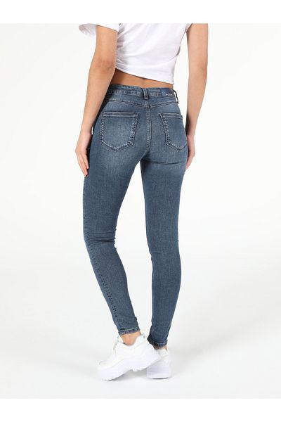 Colin's Lara 759 - Blugi Super Slim Fit cu talie mijlocie pentru femei Cl 1053425