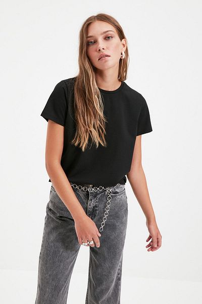 Trendyol Collection 2er-Pack Single-Jersey-Strick-T-Shirts aus 100 % Baumwolle – Rundhalsausschnitt, mehrfarbig TWOSS20TS0141