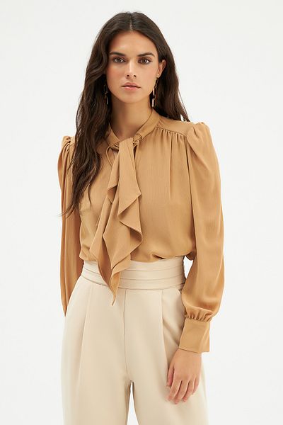Sateen Bluză casual cu guler eșarfă - Camel