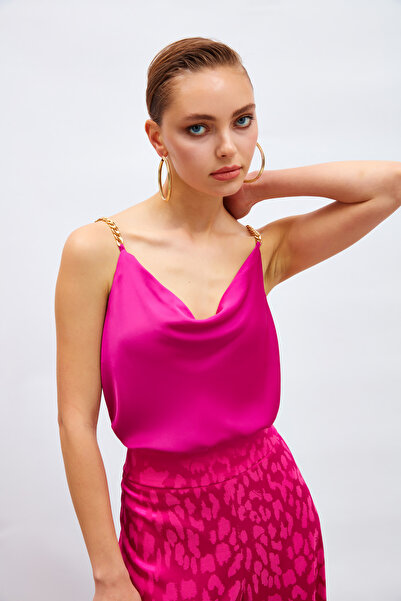 Sateen Zincir Askılı Saten Bluz - Fuşya