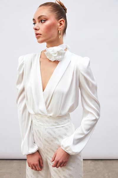 Sateen Bluză body cu două piept din satin ecru