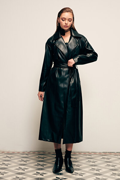 Sateen Δερμάτινη καμπαρντίνα με μακριά ζώνη - Μαύρη