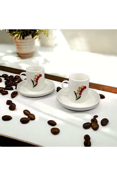 YzHome 2-Person White Porcelain Phenomenal Metal Figured Coffee Cup Set Presentation Cup