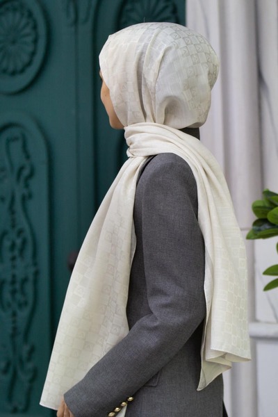 Vissona %57 İPEK %43 PAMUK MONOGRAM DESENLİ SİYAH - GRİ RENKLİ 70X190 ŞAL