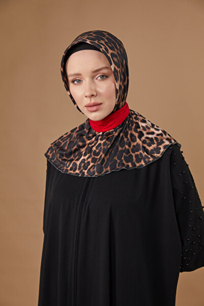 Differenza Red Leopard Patterned Countess Design Cap