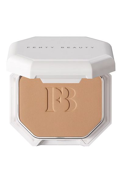 FENTY BEAUTY بودرة برو فيلتير سوفت مطفية - كريم أساس 320 (9.1 جم)