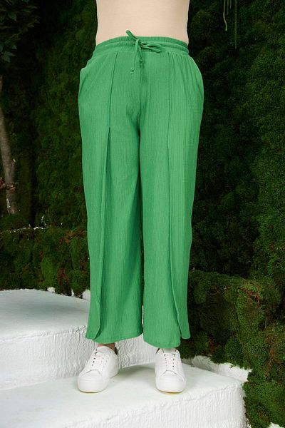 RMG Pantaloni de mărime mare Benetton Wrap - Detaliu cu șireturi și fante în talie
