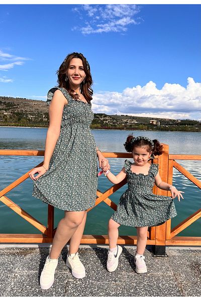 Des Biens Summer and Festive Flower Patterned Mother and Daughter Dress