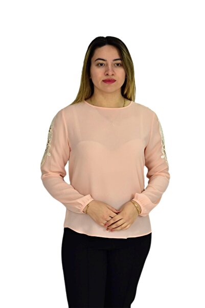 BAGLAN Ry-17570 Модель жіночої блузки з рукавами з рюшами