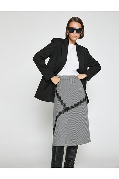 Koton Women's Black Checkered Skirt 9YAK72974UW