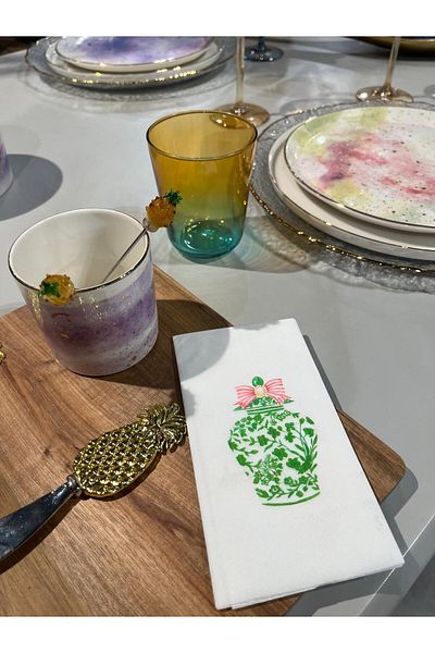 busrasdesign 16 Pieces Green Blanc Vase Printed Presentation Napkin