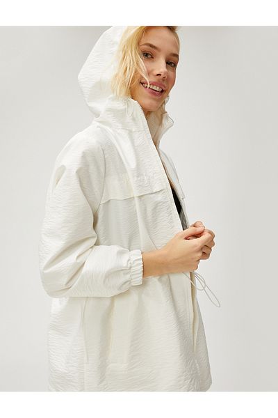 Koton Kapuzenjacke, Reißverschluss in der Taille, Kordelzug