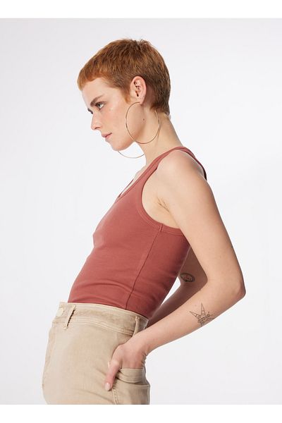 Lee Khakifarbenes Damen-T-Shirt mit U-Kragen L 241615 A95-T-Shirt ohne Ärmel