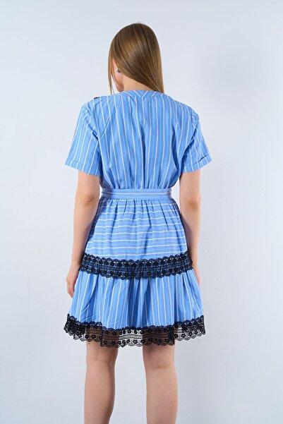 LOOSH Kadın Mavi V Yaka Dantel Detaylı Volanlı Tasarım Elbise