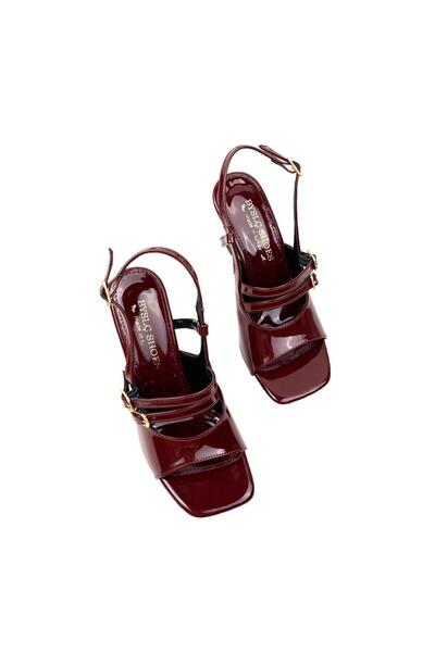 bescobel Woman's Panka Burgundy Patent Leather Thin Heel Shoe Sandal 8 CM