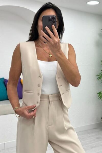 edzmoda Women's Beige Lined Masculine Vest