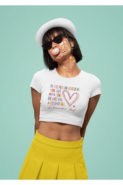 Fuddy Moda Γυναικείο Crop Top με έγχρωμο κείμενο - To The Person Behind Me