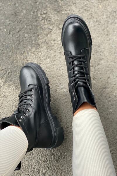 İnan Ayakkabı Kadın Bot Siyah (TABAN 5 CM)