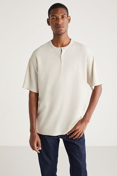 GRIMELANGE Millard Men's Button Collar Comfort Fit Special Textured White Look Carmelange T-shirt