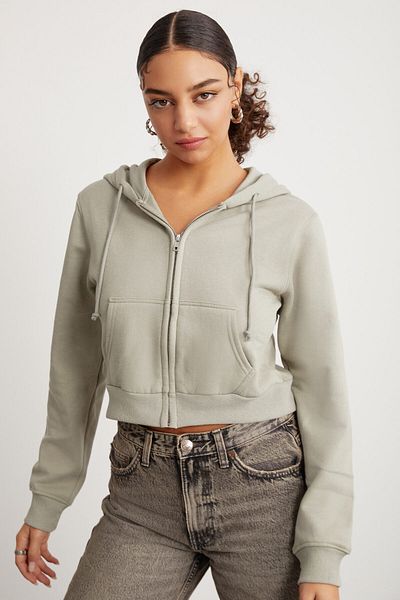 GRIMELANGE Grünes Delia Crop-Sweatshirt für Damen – 3 Fäden, Kapuze mit Reißverschluss, entspannte Passform