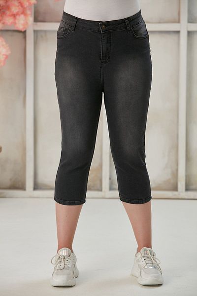 RMG Plus Size Smoked Denim Capri