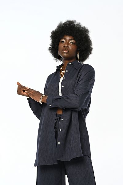 Orfeo Negro CAMASĂ PLATĂ OVERSIZED PENTRU FEMEI