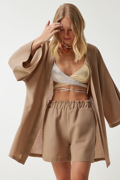 Happiness İstanbul Kamelfarbenes Set aus Kimono und Shorts - Summer Ayrobin WF00074