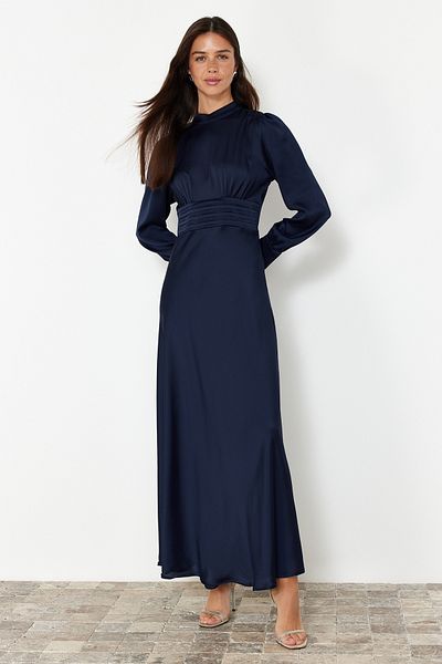 Trendyol Modest Tmavě modré saténové tkané večerní šaty/noční šaty TCTSS24DB00055