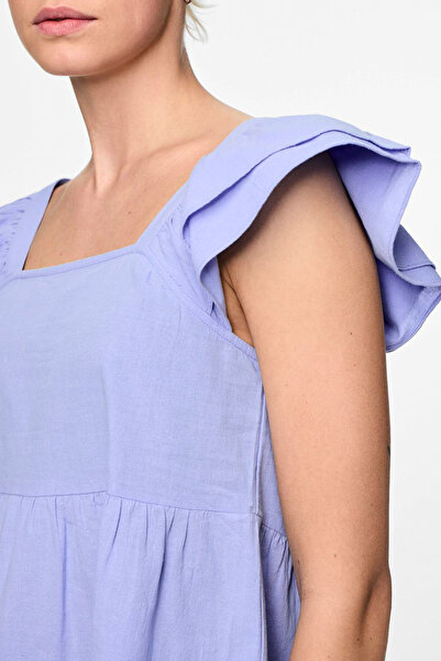 PIECES PCMILLA SL FLOUNCE TOP - Pohodlný střih