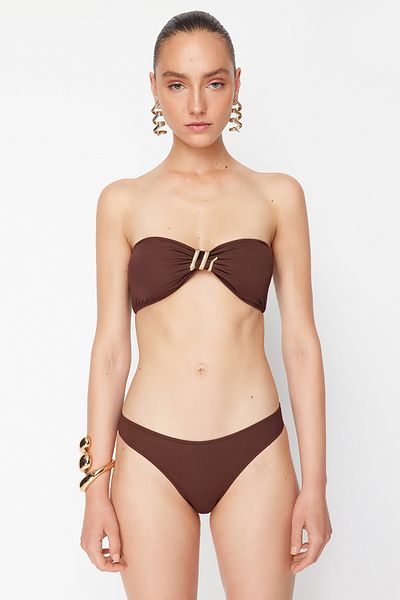 Trendyol Collection Zeynep Tosun Bikini-Set mit braunen Schlangenriemen - TCLSS24BT00000