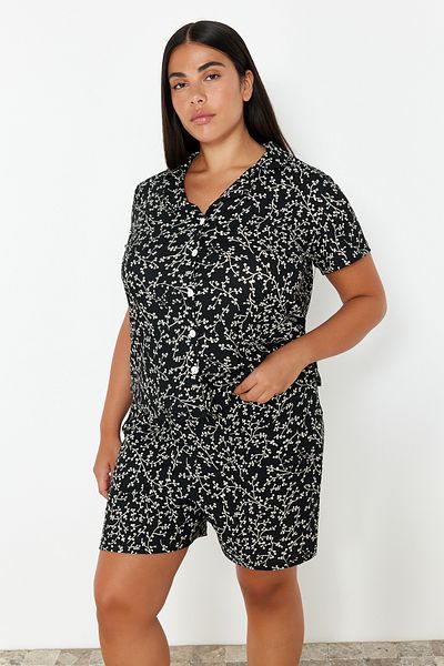 Trendyol Curve Black Knitted Pajamas Set - Shirt Collar, Floral Pattern TBBSS24AI00136