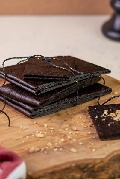 Sultan Pestil 500 جرام من حبوب البرقوق الحامضة