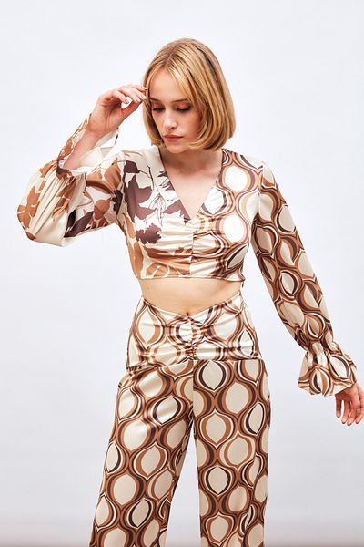 Sateen Camel Patterned Gather Detailed Blouse