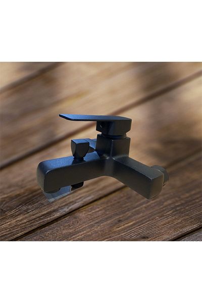 İSAOĞLU YAPI Black Bathroom Faucet Matte Black Square Bathroom Faucet Brass Material Large Square Model