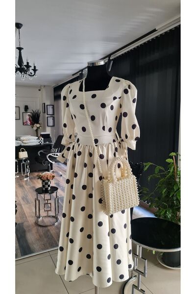 makbuleofficial Puantiyeli Saten Kumaştan Midi Boy Büzgülü Karpuz Kollu Elbise