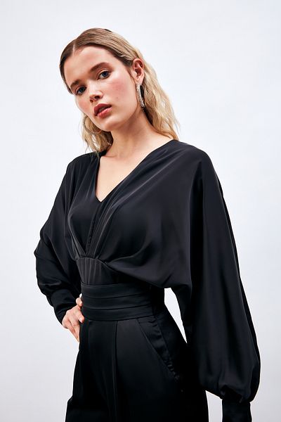 Sateen Bluză cu mâneci largi din satin negru