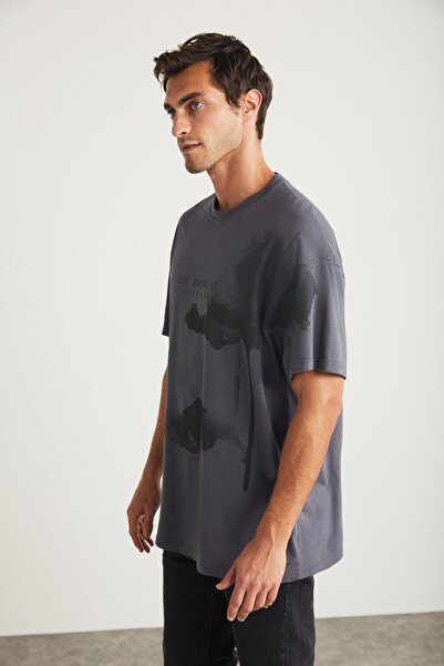 GRIMELANGE Kyrie Basic Crew Neck Gray T-shirt