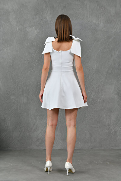 lovebox Strapless Collar and Tie Detailed Flared Cut White Evening Dress - Atlas Fabric 2030