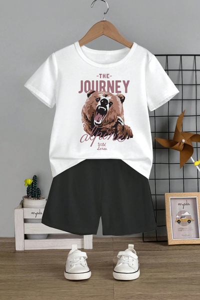 MYADA طقم أطفال مكون من قطعتين بطبعة الدب البري من The Journey - رقبة دائرية، شورت مرن 12688