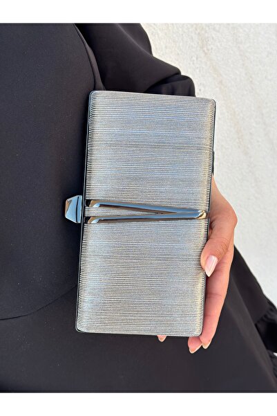 Sh Poly Γυναικείο βραδινό φόρεμα τσάντα ώμου με κάλυμμα λέιζερ πλατίνας - με λεπτομέρεια αξεσουάρ και αλυσίδα