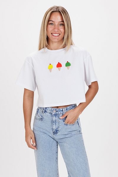Ecrou Λευκό T-Shirt Crop - Παγωτό στάμπα και κέντημα Süzene