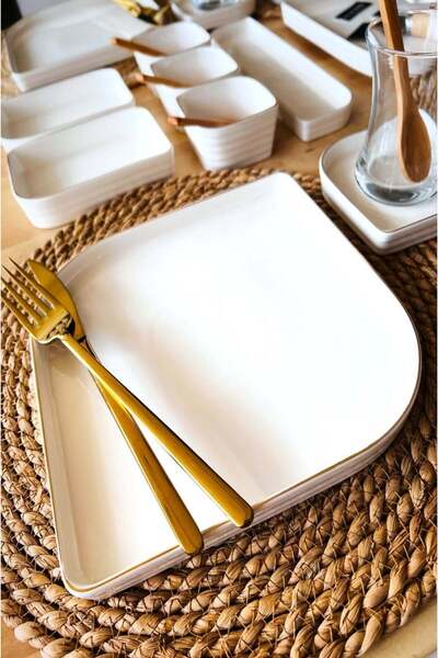 CASA DE BELLA 6 Pieces Porcelain Square Breakfast Plate with Gold Stripe