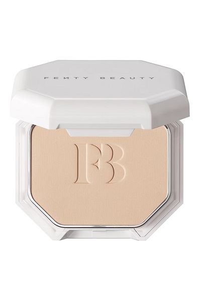 FENTY BEAUTY بودرة أساس ناعمة غير لامعة من برو فيلتير - كريم أساس 200 (9.1 جم)