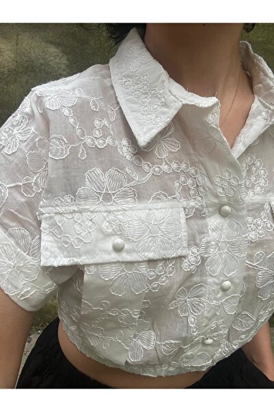 soBasic Біла кроп-блуза - комір сорочковий, низькі рукави, еластичний пояс