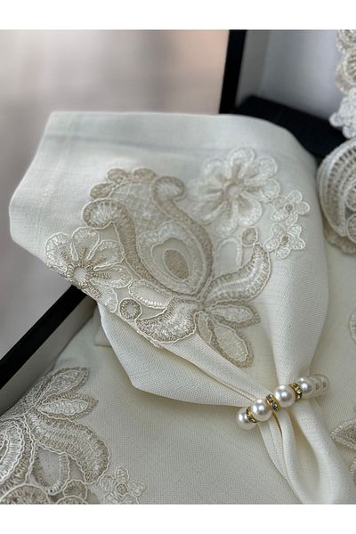 Santara Set de fețe de masă franceze Avangarde Linen 26 piese fără griji și dantelă