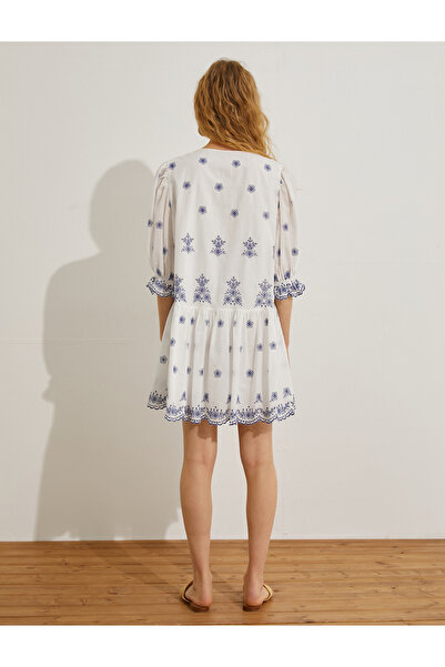 Koton Çiçekli Mini Elbise Yakası Bağlama Detaylı Balon Kollu